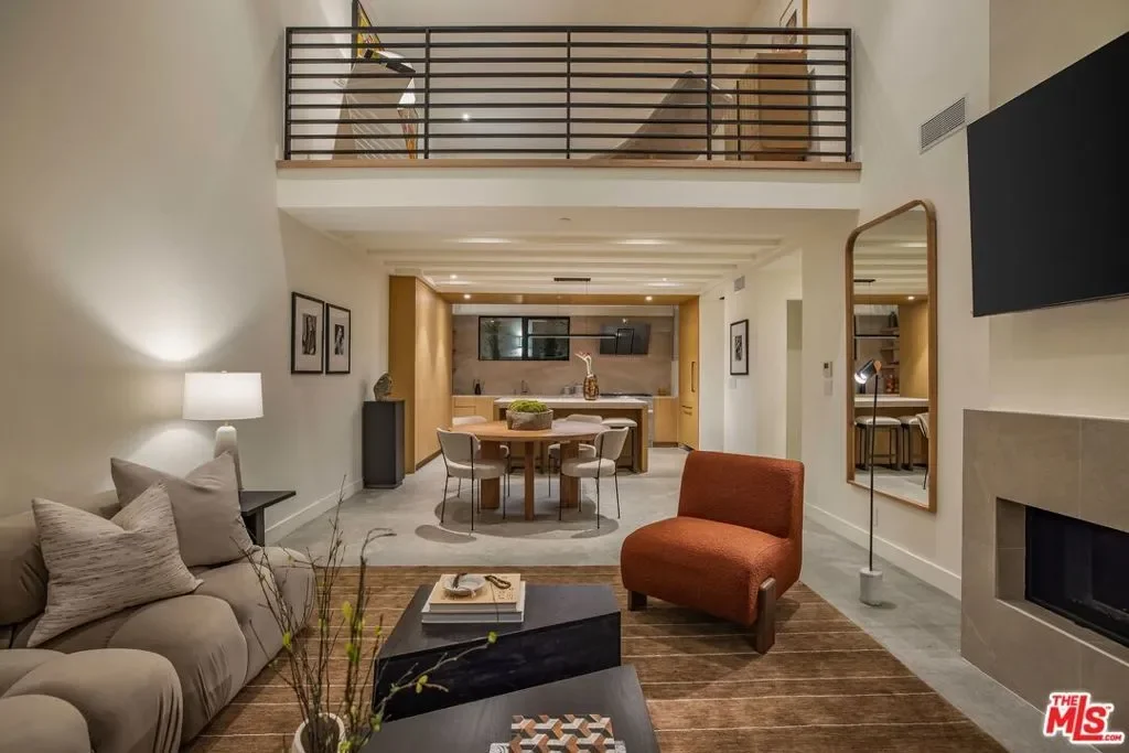 917 1/2 Hilldale Avenue, Los Angeles, California, United States. - Photo 20