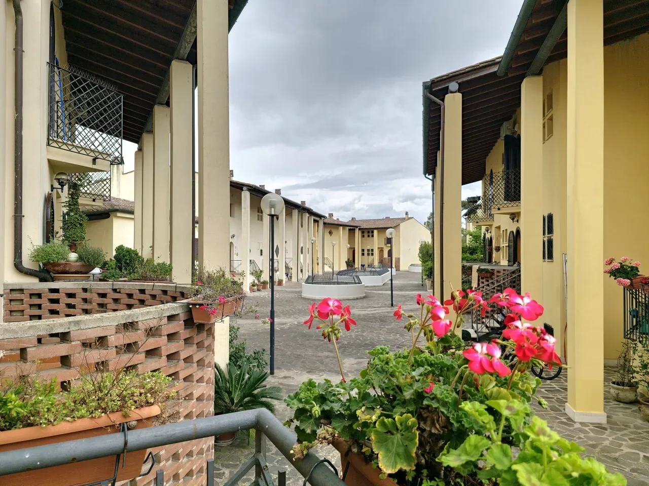 via Giuseppe Lazzati, Rome, Lazio, Italy. - Photo 19