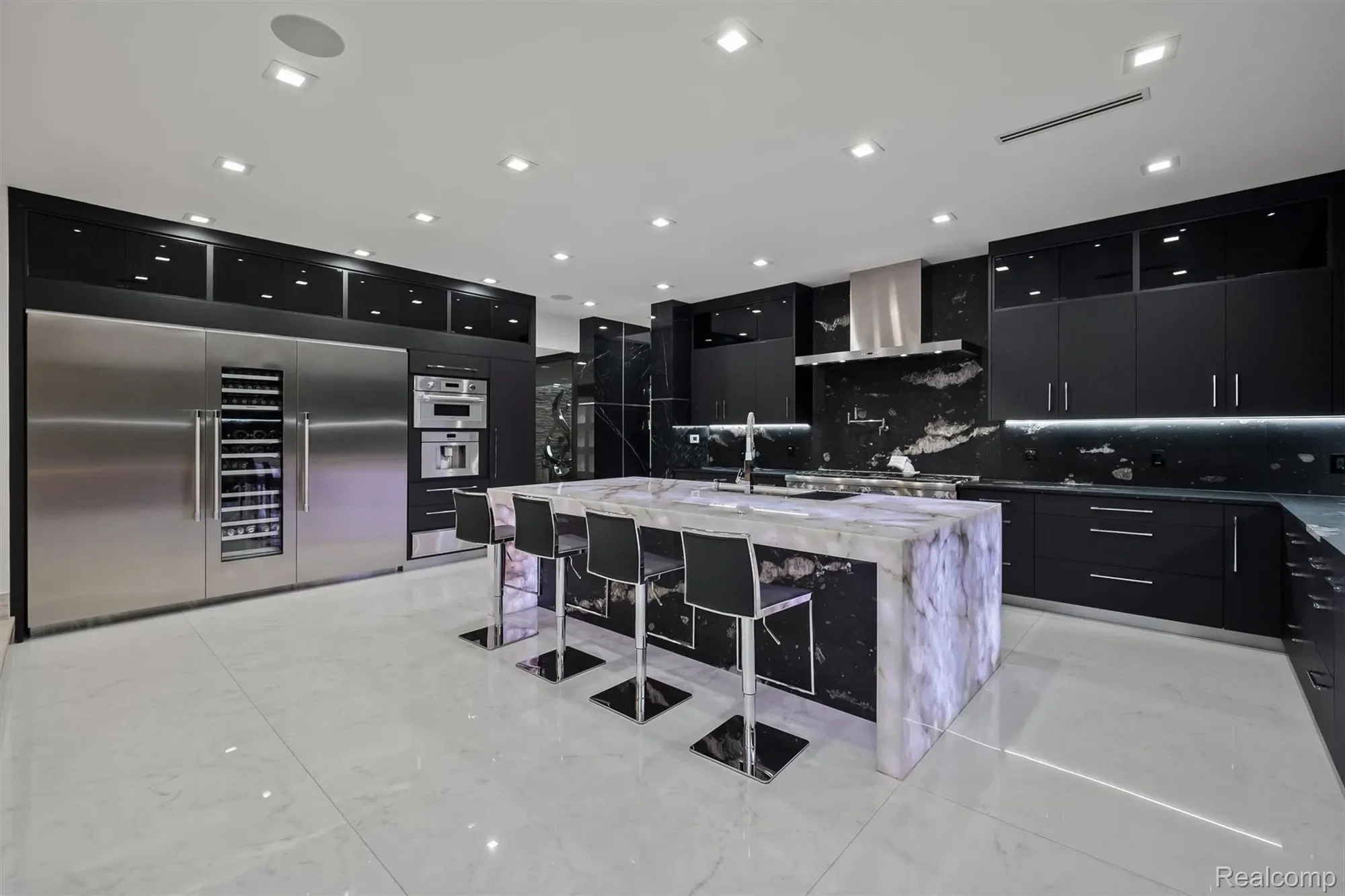 5116 W Bloomfield Lake Road, West Bloomfield Charter Township, MI 48323, Orchard Lake Village, Michigan, United States. - Photo 50