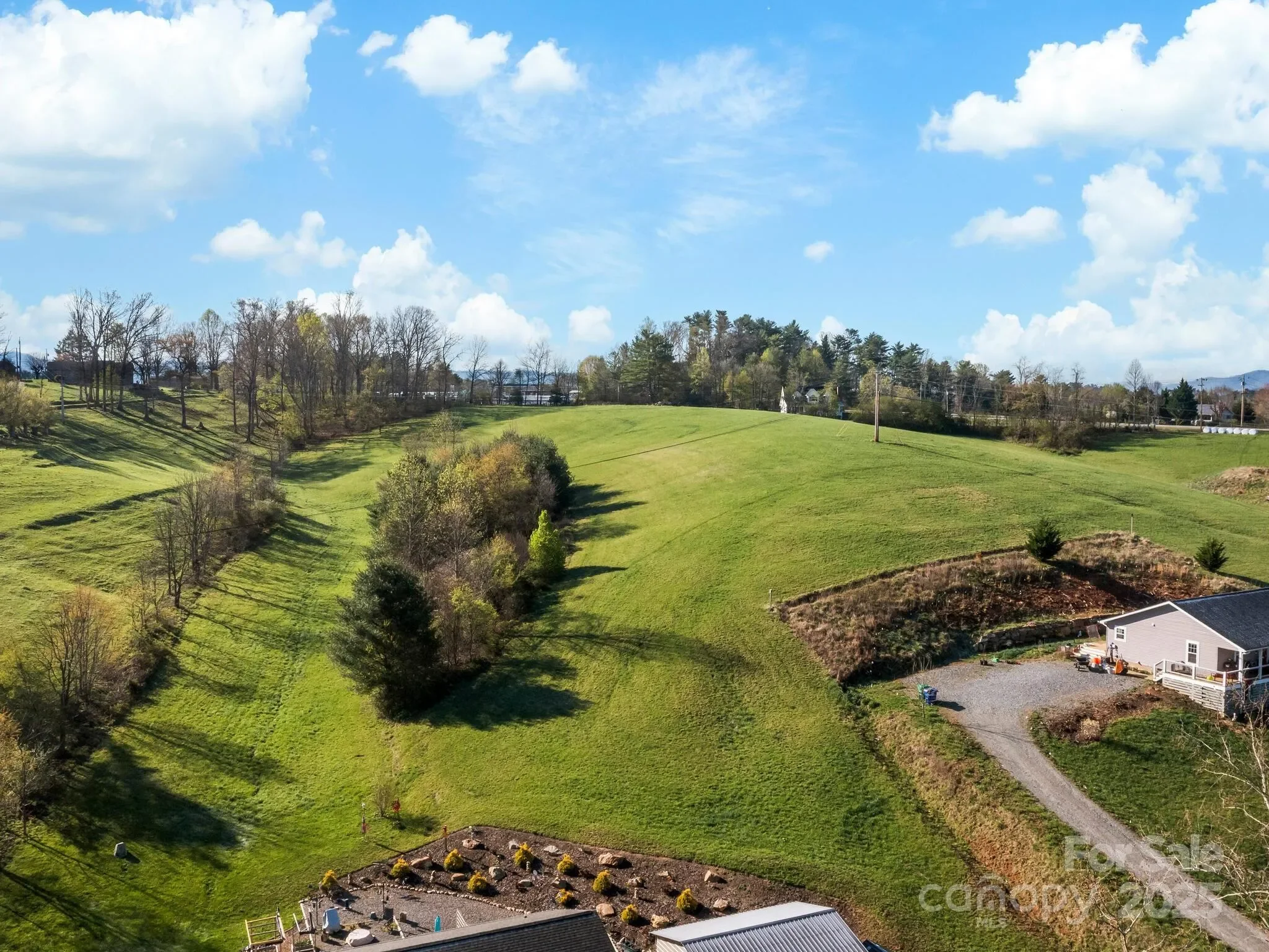 99999 Sprouse Town Road, Weaverville, NC 28787, Weaverville, North Carolina, United States. - Photo 14