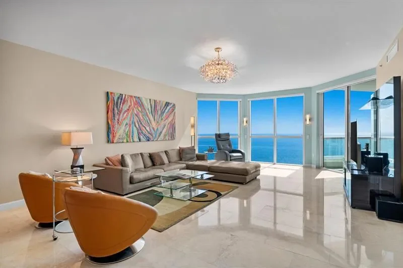 3 Bedrooms Condominium