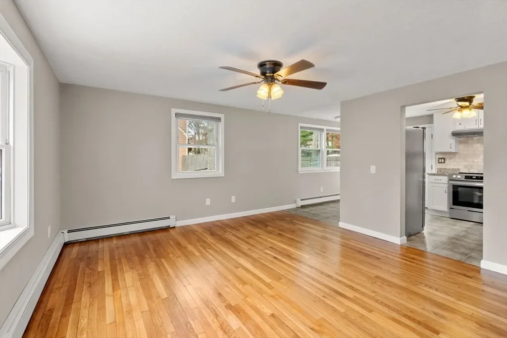 130 Old Barnstable Rd, Falmouth, Massachusetts, United States. - Photo 9