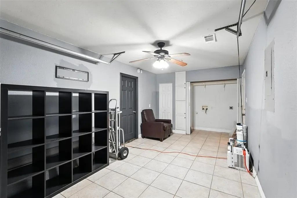1510 N Carroll Avenue, Dallas, Texas, United States. - Photo 20