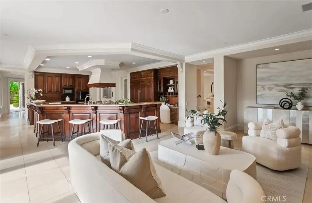 11 Shoreview, Newport Beach, California, United States. - Photo 12