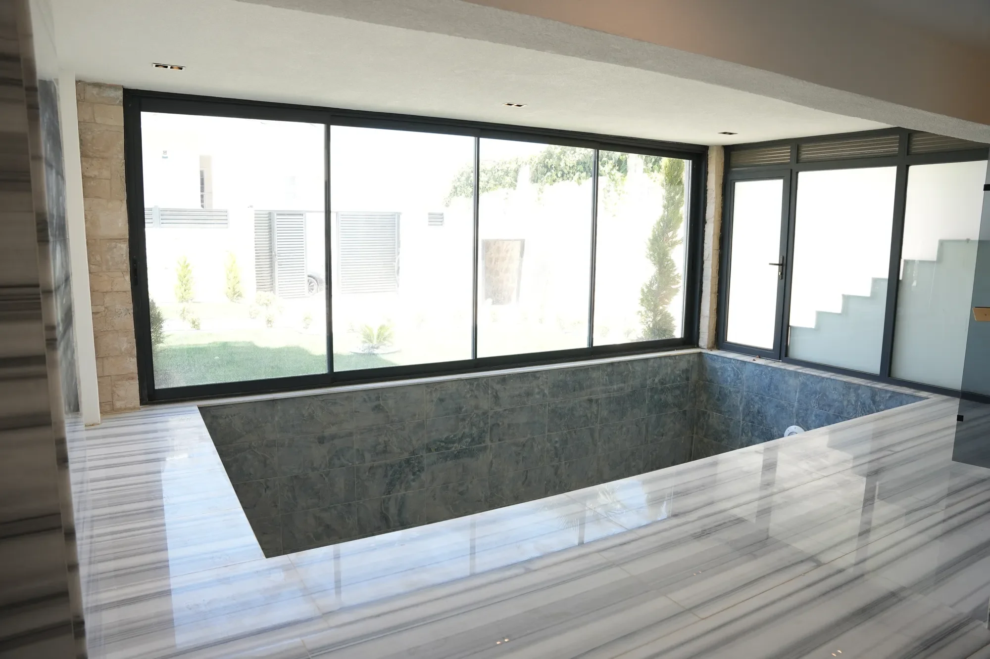 Gallery photo 6