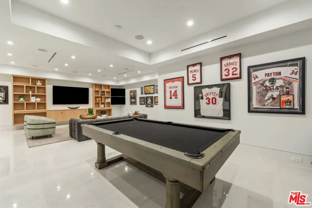 17228 Otsego Street, Los Angeles, California, United States. - Photo 23
