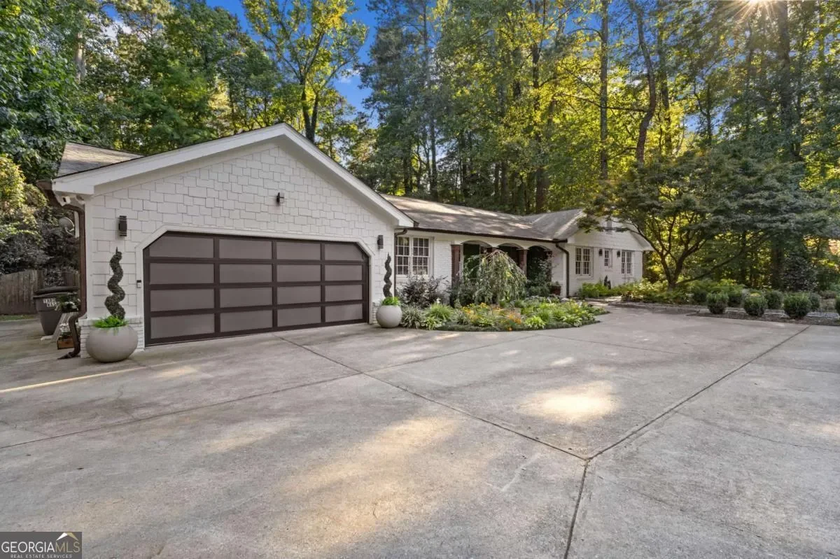 1905 Gainsborough DR, Chamblee, Georgia, United States. - Photo 48