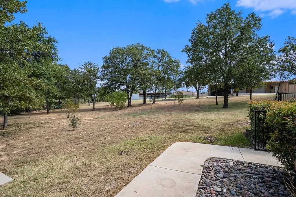112 Bonita Drive, Springtown, Texas, United States. - Photo 32