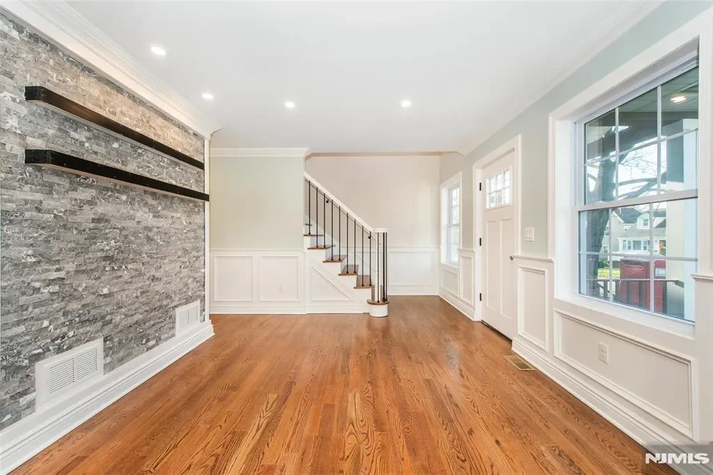 44 4th Avenue, Roseland, NJ 07068, Roseland, New Jersey, United States. - Photo 19