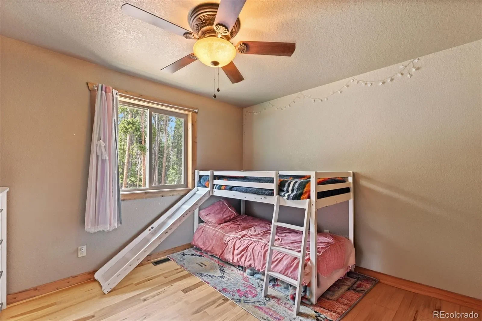 Gallery photo 4