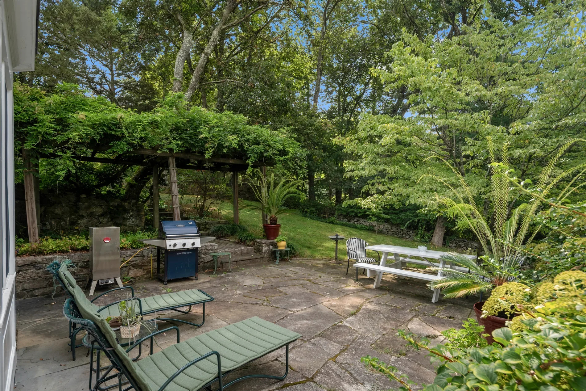 202 Weed Street, New Canaan, CT 06840, New Canaan, Connecticut, United States. - Photo 35