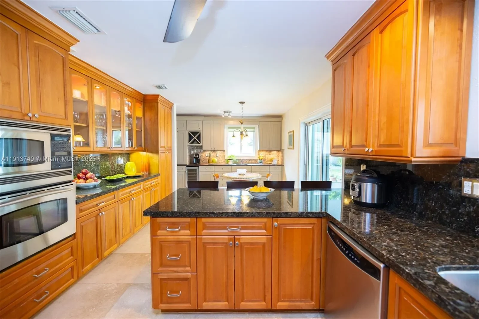 7605 SW 178th Ter, Cutler Bay, Florida, United States. - Photo 16