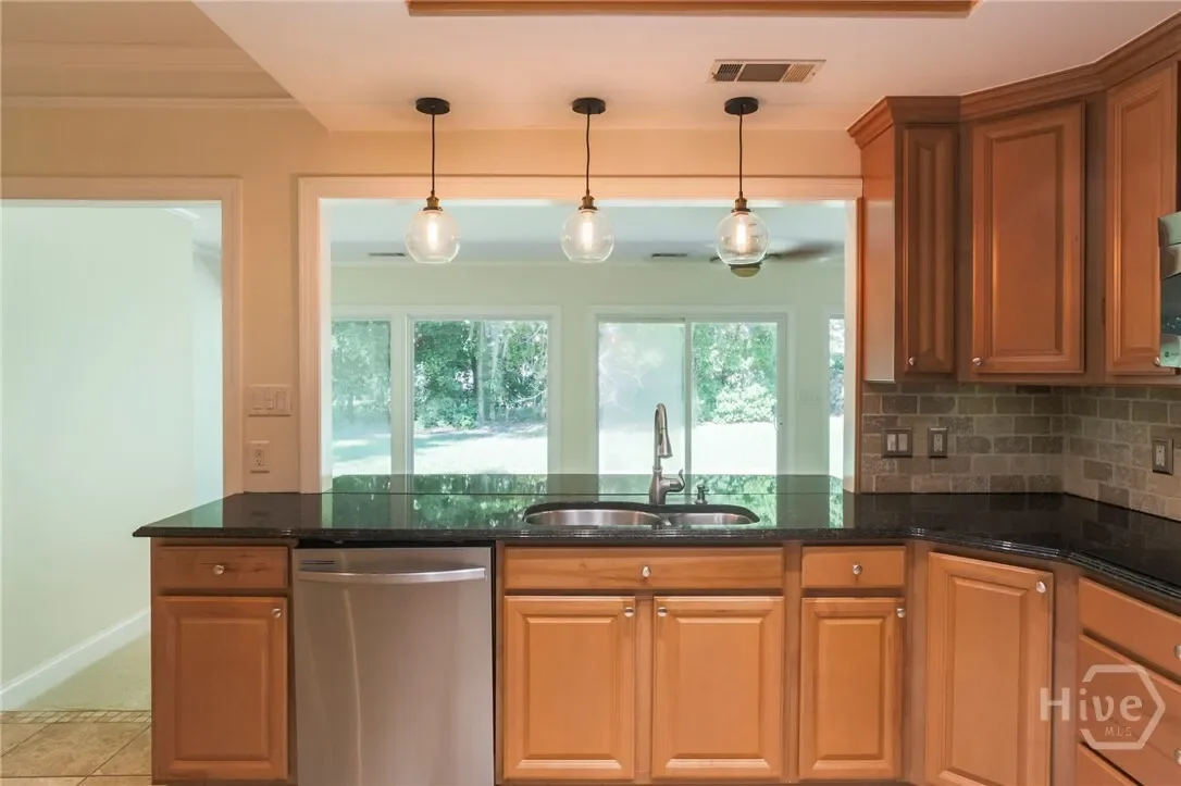 152 Mercer Road, Savannah, Georgia, United States. - Photo 18