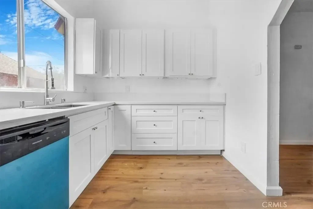 2122 Thomas Street, Los Angeles, California, United States. - Photo 45