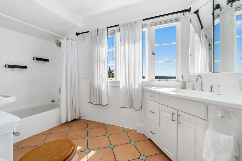1808 Loma Street, Santa Barbara, California, United States. - Photo 45