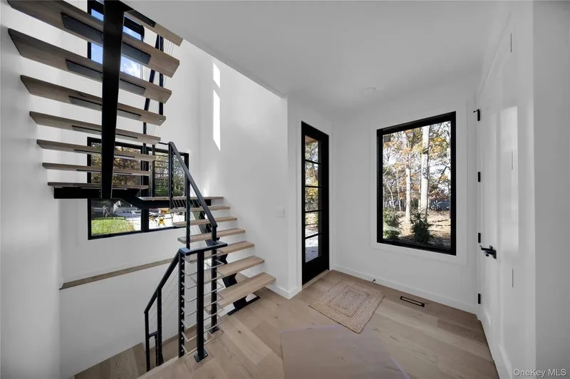 78 Walker Avenue, Sag Harbor, New York, United States. - Photo 5