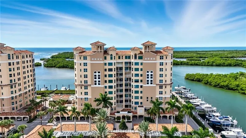 445 DOCKSIDE DR, #B202, Naples, FL, 34110, USA, Bonita Springs, Florida, United States. - Photo 25