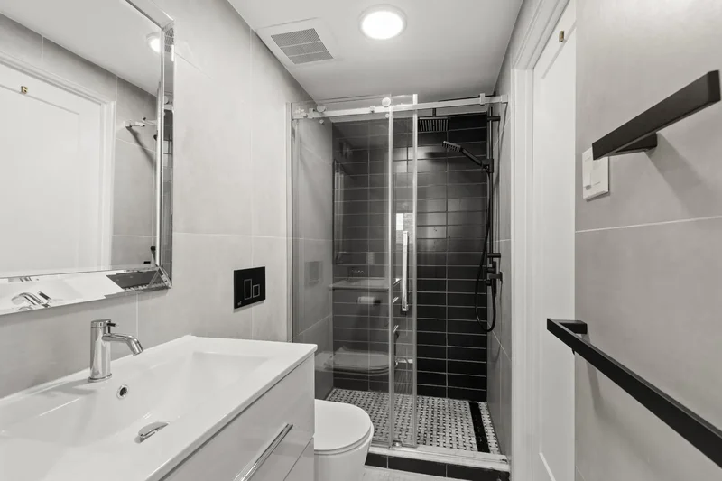 702 Av. Hartland, Montréal, Quebec, Canada. - Photo 13