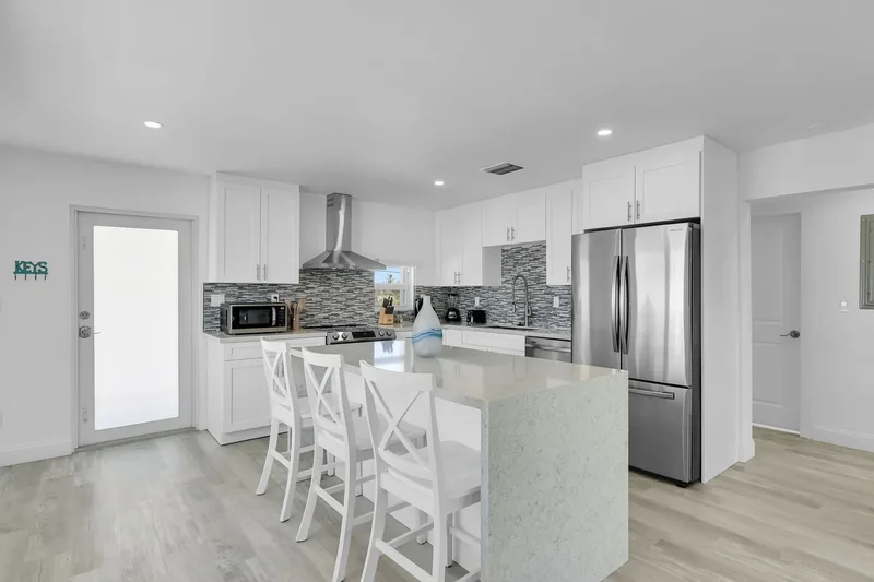 571 8th Street, Key Colony Beach, FL 33050, Key Colony Beach, Florida, United States. - Photo 5