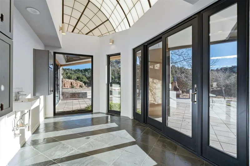117 La Ventana, Santa Fe, NM 87508, Santa Fe, New Mexico, United States. - Photo 34