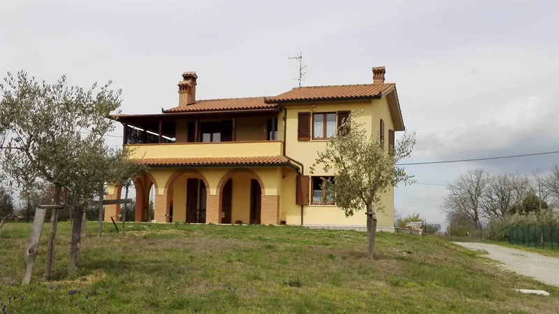 villa CASTIGLIONE DEL LAGO