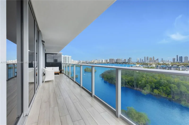 16385 Biscayne Blvd 1221, Golden Beach, Florida, United States. - Photo 25