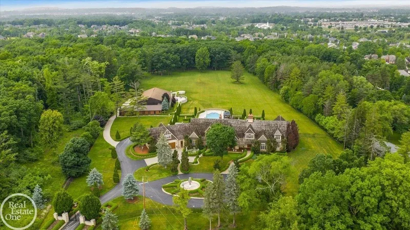 5350 Brewster, Oakland Township, MI, 48306, USA, Rochester, Michigan, United States. - Photo 71