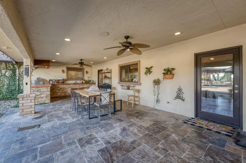6090 Amber Avenue, Clovis, California, United States. - Photo 44