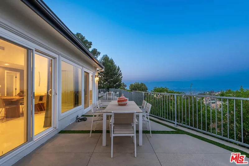 14652 Deervale Place, Los Angeles, California, United States. - Photo 50
