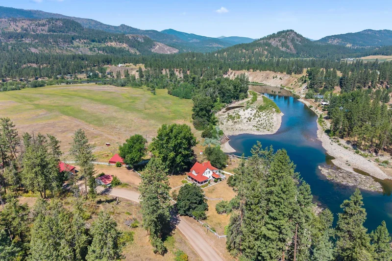 2339 Kettle River Rd, Kettle Falls, WA 99141, Kettle Falls, Washington, United States. - Photo 21