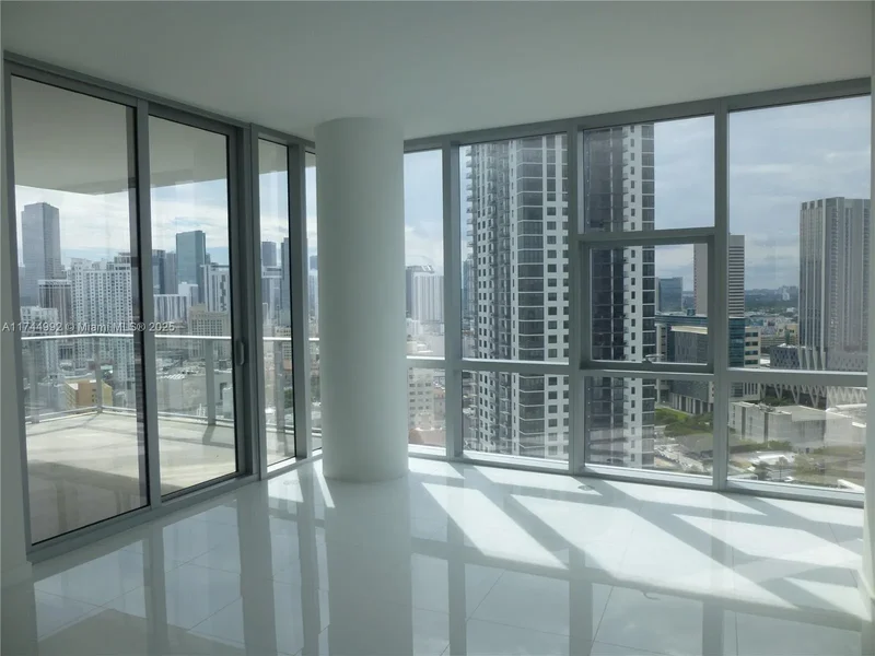 851 NE 1st Ave 2612, Miami, Florida, United States. - Photo 10