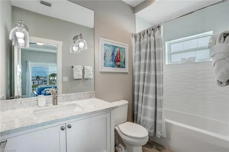 661, Fort Myers Beach, Florida, United States. - Photo 47