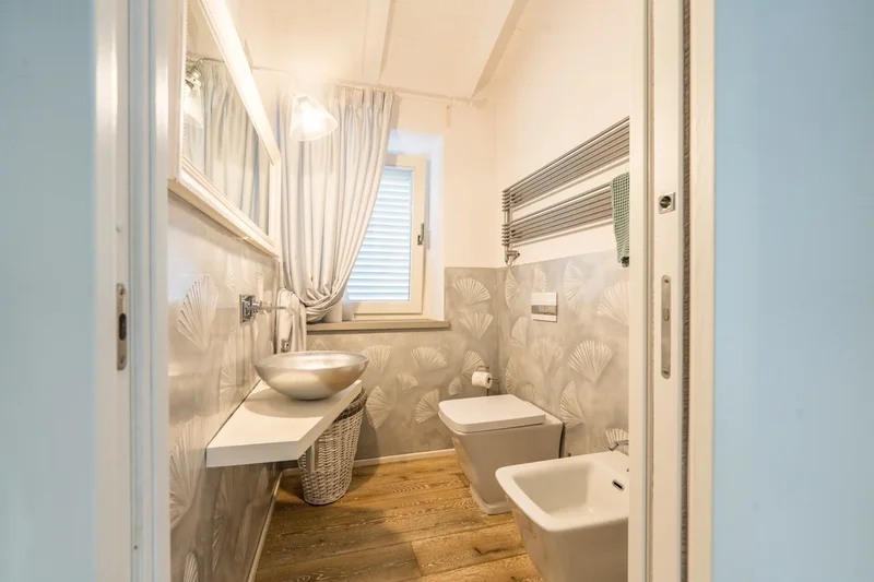 Via Martiri della Sassaia, Forte dei Marmi, Tuscany, Italy. - Photo 34
