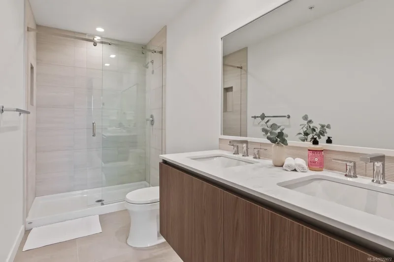 2000 Hannington Rd 1012, Langford, British Columbia, Canada. - Photo 5