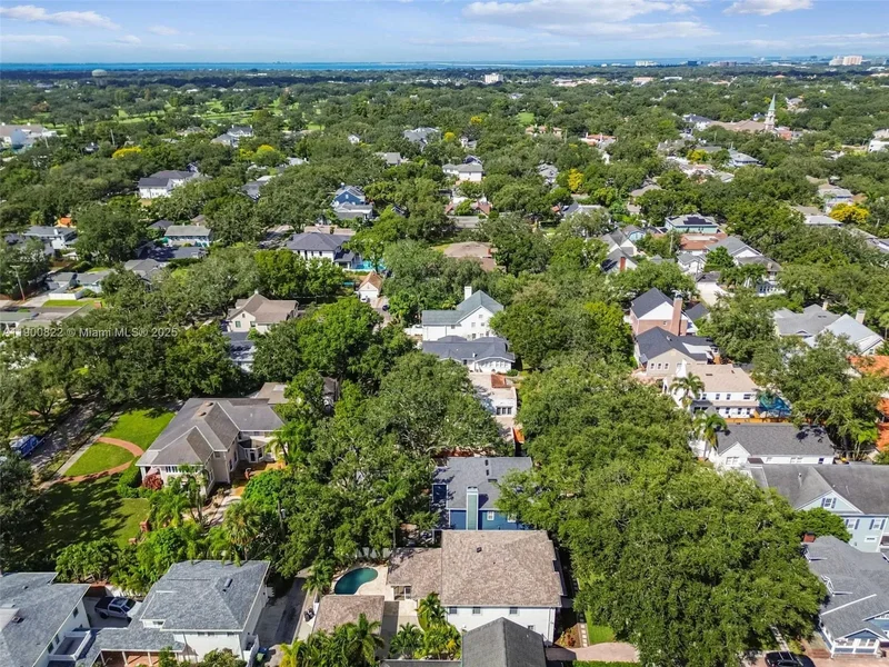 2522 W watrous, Tampa, Florida, United States. - Photo 49