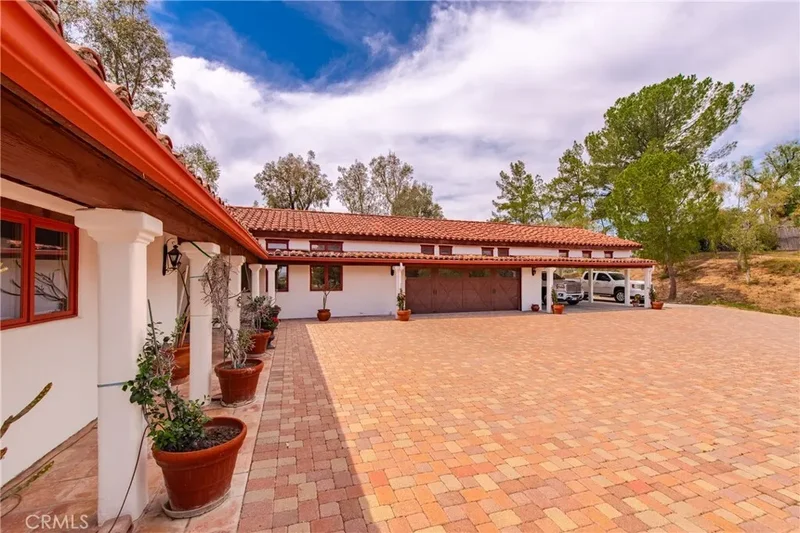 30505 Sloan Canyon Road, Castaic, CA 91384, Castaic, California, United States. - Photo 3