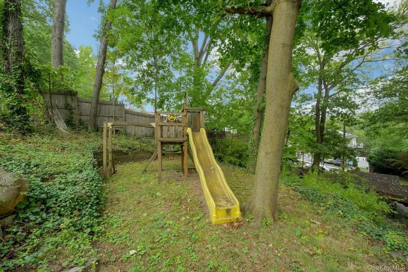 85 Aka 87 Lefferts Road, Yonkers, New York, United States. - Photo 27