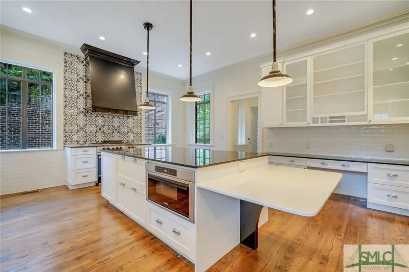 302 E 46th Street, Savannah, Georgia, United States. - Photo 27