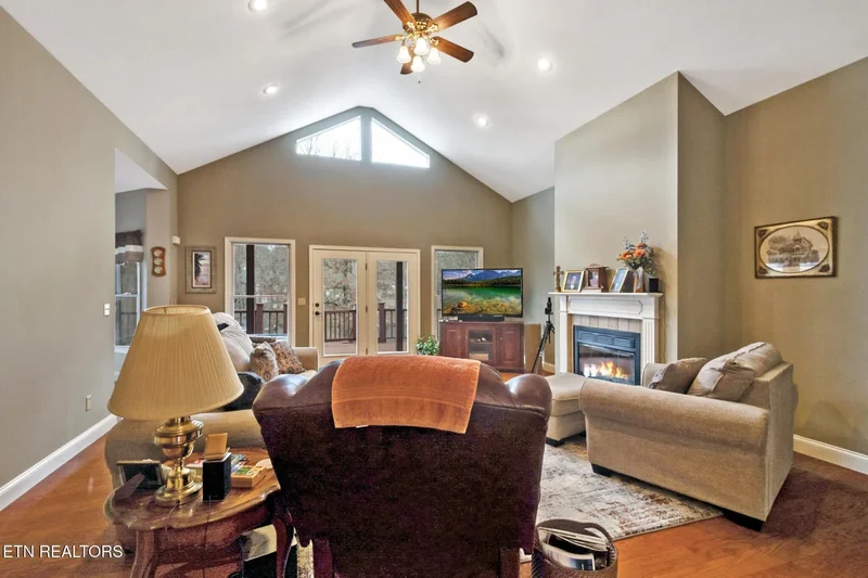 9019 Cherokee Trl, Crossville, TN 38572, Crossville, Tennessee, United States. - Photo 8