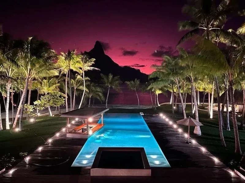 Bora-Bora, Leeward Islands, French Polynesia. - Photo 4