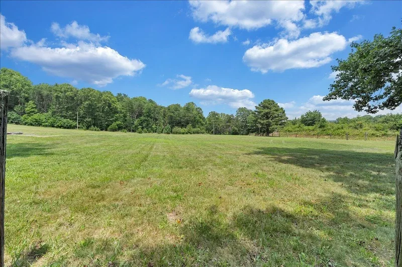 3054 Loch Haven DR, Roanoke, VA 24019, Cloverdale, Virginia, United States. - Photo 113