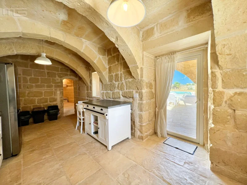 Triq Birbuba, Gozo, Gharb, Malta. - Photo 36