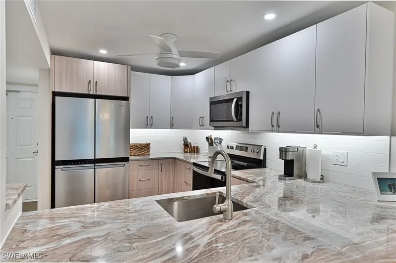 26000 Hickory Boulevard 206, Bonita Springs, Florida, United States. - Photo 18