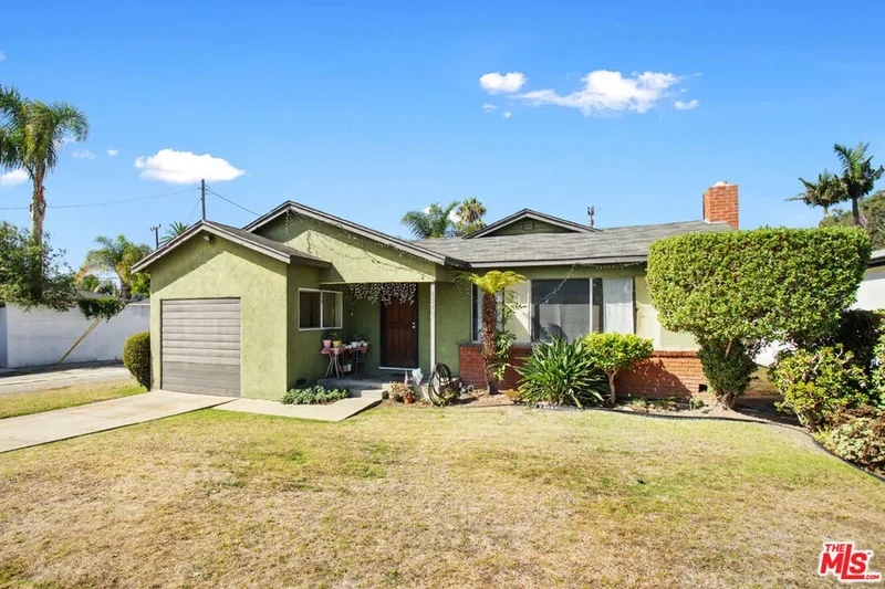 4373 Mcconnell Boulevard, Los Angeles, California, United States. - Photo 10