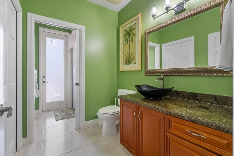 8918 SE Water Oak Pl, Jupiter, FL 33469, Tequesta, Florida, United States. - Photo 38