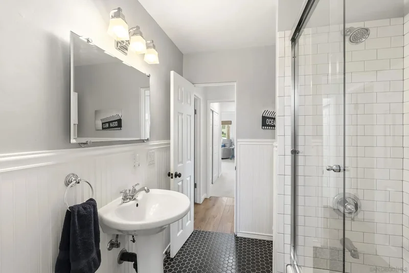 4474 Niagara Ave, San Diego, California, United States. - Photo 28