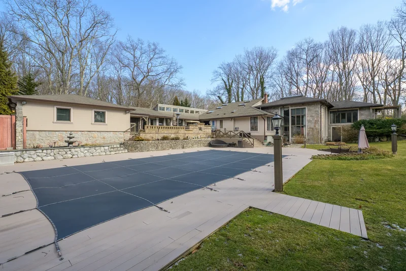 121 Laurel Lane , Syosset, NY 11791, Syosset, New York, United States. - Photo 25