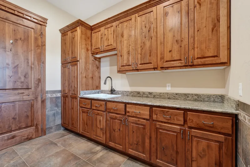 2250 E PAUNSAUGUNT DR, Hatch, UT 84735, Hatch, Utah, United States. - Photo 23