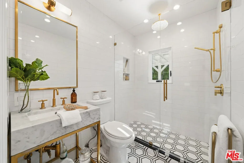 12700 Hortense Street, Los Angeles, California, United States. - Photo 3