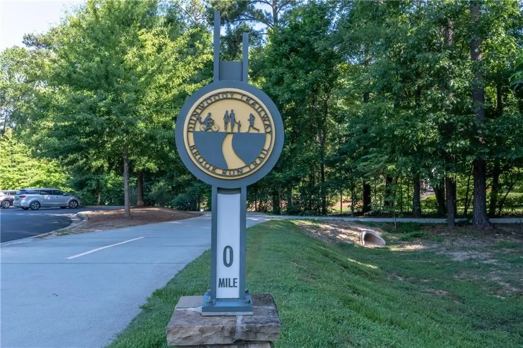 2659 Amberly Drive, Dunwoody, Georgia, United States. - Photo 82
